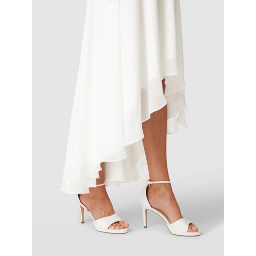 Sukienka Luxuar Fashion na ślub cywilny biała asymetryczna z okrągłym dekoltem elegancka maxi