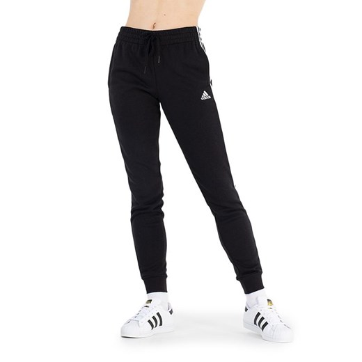 Spodnie adidas Essentials Fleece 3-Stripes GM5551 - czarne ze sklepu streetstyle24.pl w kategorii Spodnie damskie - zdjęcie 160823439