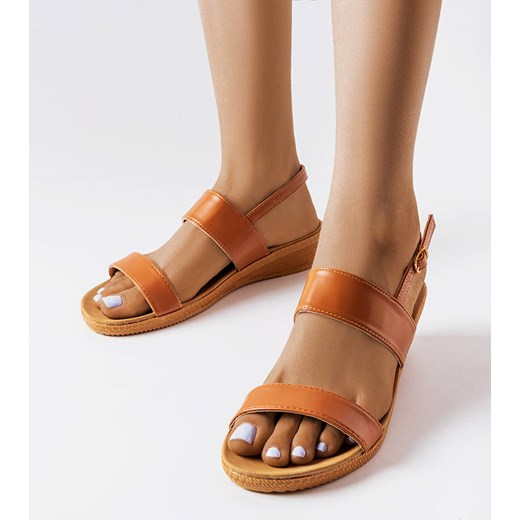 Brązowe sandały na koturnie Grottazzolina ze sklepu gemre w kategorii Sandały damskie - zdjęcie 160978639