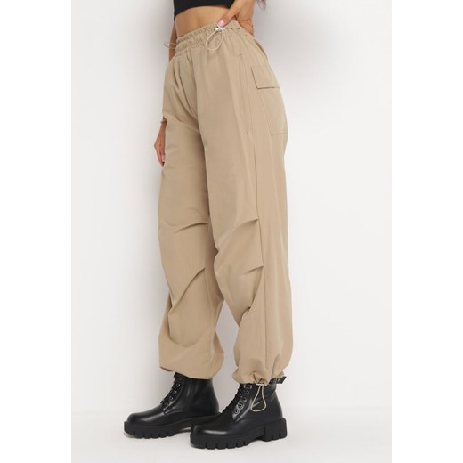 Beżowe Spodnie Odanes ze sklepu Born2be Odzież w kategorii Spodnie damskie - zdjęcie 161274769
