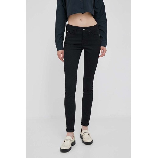 Calvin Klein Jeans jeansy damskie kolor czarny ze sklepu ANSWEAR.com w kategorii Jeansy damskie - zdjęcie 161289396