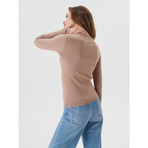 Sweter damski Sinsay na zimę beżowy casual