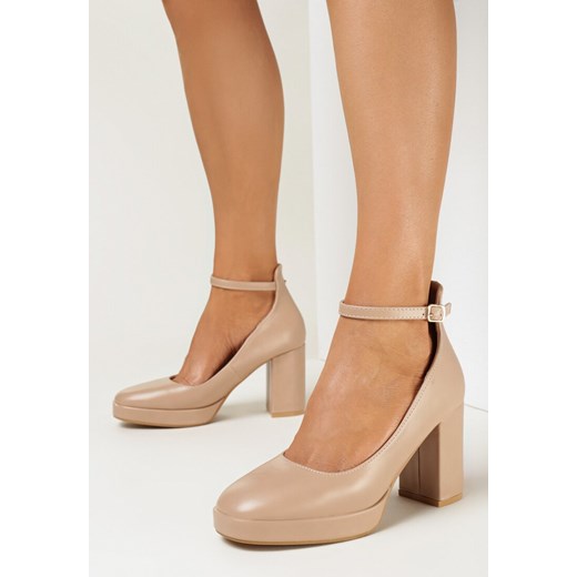 Czółenka Born2be z okrągłym noskiem 