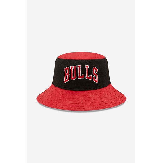 New Era kapelusz bawełniany Washed Tapered Bulls kolor czerwony bawełniany 60240491-CZERWONY ze sklepu PRM w kategorii Kapelusze damskie - zdjęcie 161397415