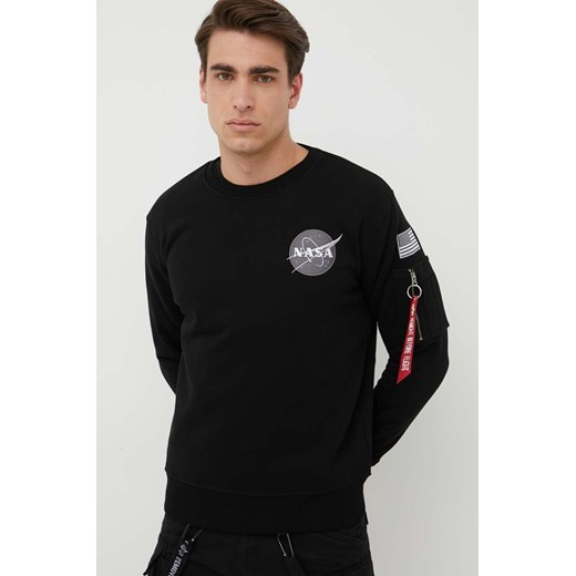 Alpha Industries bluza Space Shuttle Sweater męska kolor czarny z nadrukiem 178307.03 ze sklepu PRM w kategorii Bluzy męskie - zdjęcie 161405228