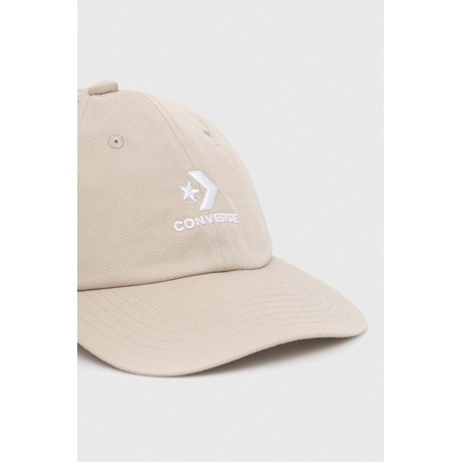 Converse czapka z daszkiem kolor beżowy z aplikacją 10022131.A09-BEACHSTONE Converse ONE PRM