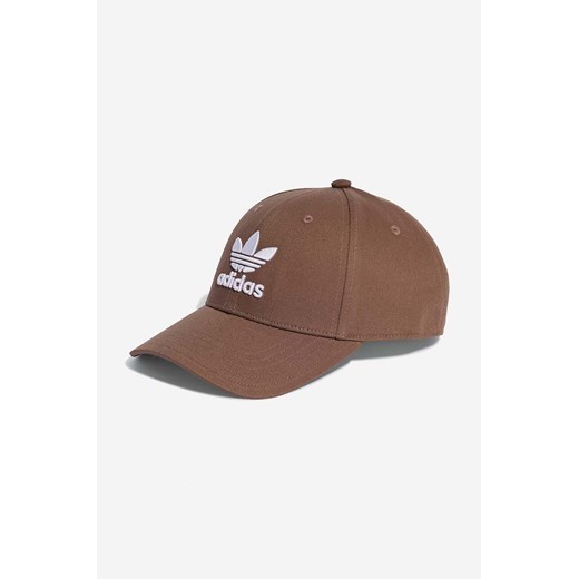 adidas Originals czapka z daszkiem bawełniana kolor brązowy wzorzysta IB9970 ze sklepu PRM w kategorii Czapki z daszkiem damskie - zdjęcie 161412819