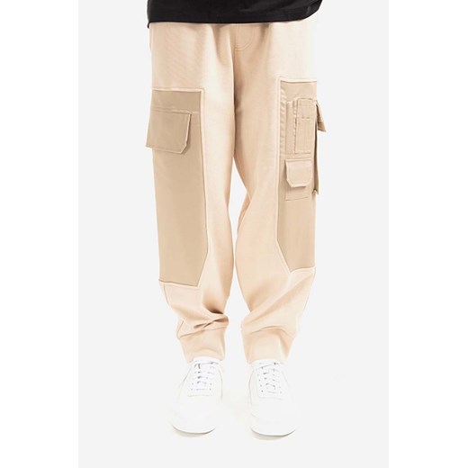 Neil Barett spodnie dresowe bawełniane Workwear Loose Sweatpnts kolor beżowy proste BJP019CH.S533S.3336-KREM ze sklepu PRM w kategorii Spodnie męskie - zdjęcie 161414185