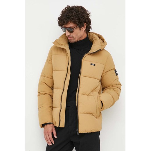 Calvin Klein kurtka męska kolor beżowy zimowa ze sklepu ANSWEAR.com w kategorii Kurtki męskie - zdjęcie 161420727