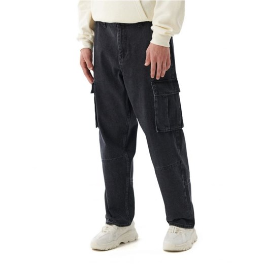 Cropp - Czarne jeansy z kieszeniami cargo - czarny Cropp 34/34 okazja Cropp