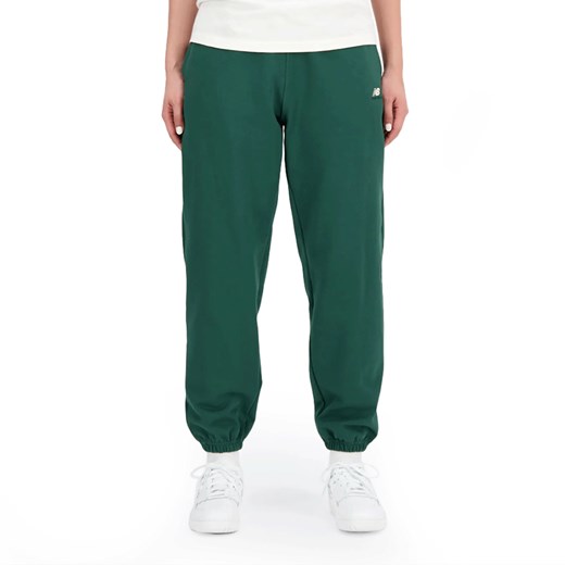 Spodnie New Balance WP31503NWG - zielone ze sklepu streetstyle24.pl w kategorii Spodnie damskie - zdjęcie 161518167