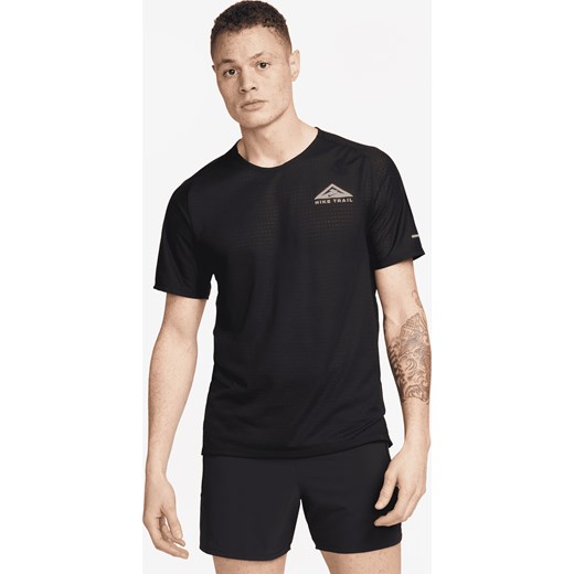 Męska koszulka z krótkim rękawem do biegania Dri-FIT Nike Trail Solar Chase - Czerń ze sklepu Nike poland w kategorii T-shirty męskie - zdjęcie 161520246