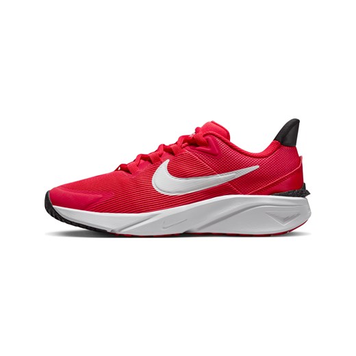Buty do biegania po asfalcie dla dużych dzieci Nike Star Runner 4 - Czerwony ze sklepu Nike poland w kategorii Buty sportowe dziecięce - zdjęcie 161522129