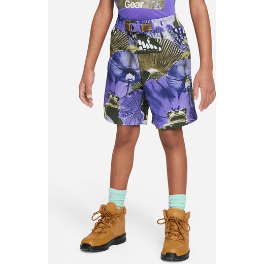 Spodenki dla małych dzieci Nike ACG Printed Trail Shorts - Fiolet ze sklepu Nike poland w kategorii Spodenki chłopięce - zdjęcie 161525226
