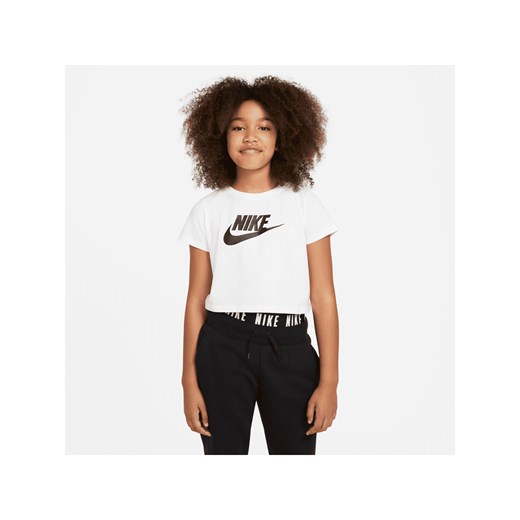 Krótki T-shirt dla dużych dzieci (dziewcząt) Nike Sportswear - Biel ze sklepu Nike poland w kategorii Bluzki dziewczęce - zdjęcie 161525668