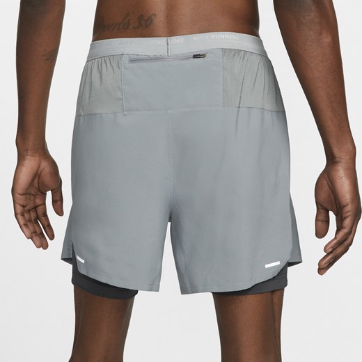 Męskie hybrydowe spodenki do biegania Nike Stride Dri-FIT 13 cm - Szary Nike S Nike poland