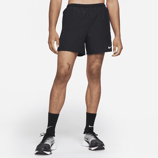 Męskie spodenki do biegania z wszytą bielizną 13 cm Nike Challenger - Czerń Nike XL Nike poland