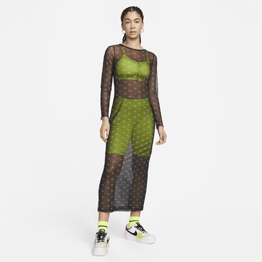 Nike sukienka maxi z okrągłym dekoltem dopasowana 