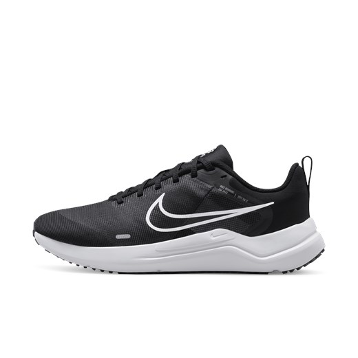 Buty sportowe damskie Nike do biegania downshifter czarne sznurowane 