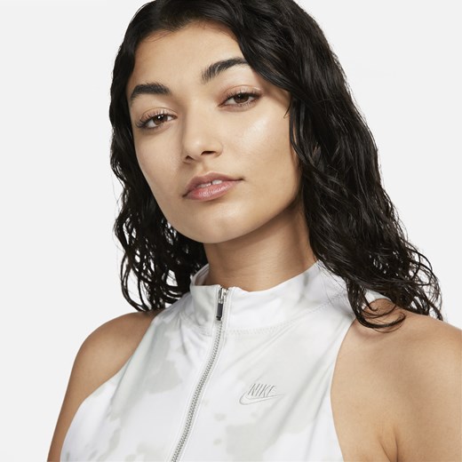 Biała bluzka damska Nike z okrągłym dekoltem 