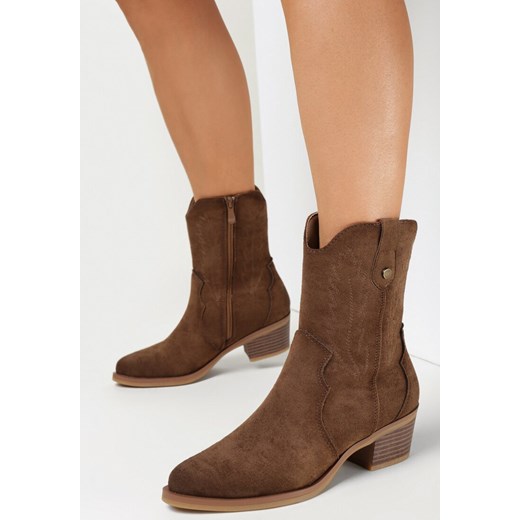 Brązowe Botki Kowbojki z Imitacji Zamszu Navve 39 wyprzedaż born2be.pl