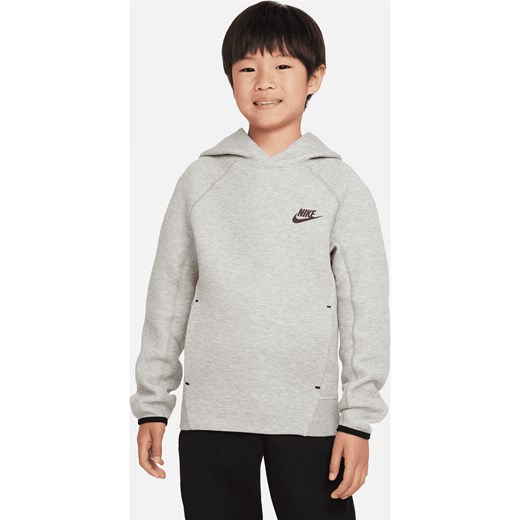 Bluza z kapturem dla dużych dzieci (chłopców) Nike Sportswear Tech Fleece - Szary ze sklepu Nike poland w kategorii Bluzy chłopięce - zdjęcie 161610348