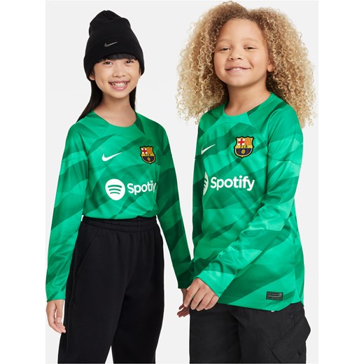 Koszulka piłkarska dla dużych dzieci Nike Dri-FIT FC Barcelona Stadium Goalkeeper 2023/24 - Zieleń ze sklepu Nike poland w kategorii Bluzki dziewczęce - zdjęcie 161610926