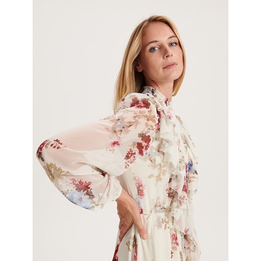 Sukienka Reserved z okrągłym dekoltem z długim rękawem z szyfonu midi boho rozkloszowana 