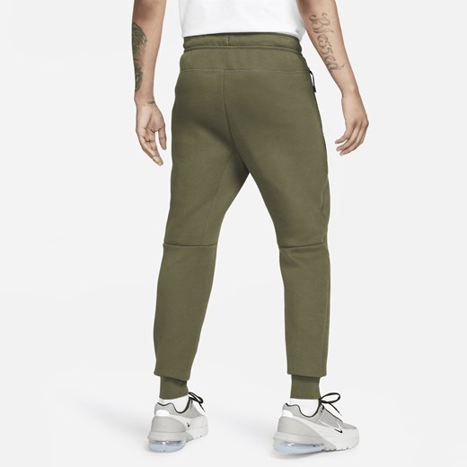 Zielone spodnie męskie Nike 