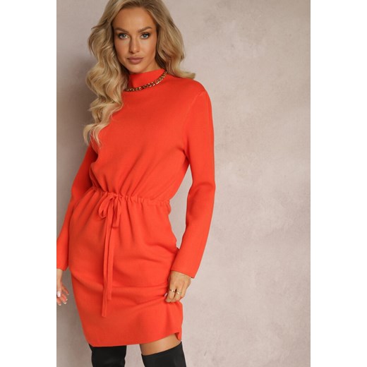 Pomarańczowa Sweterkowa Sukienka Pudełkowa ze Ściągaczem Helmineka ze sklepu Renee odzież w kategorii Sukienki - zdjęcie 161767255