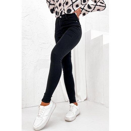 Czarne dopasowane spodnie z wysokim stanem czarny