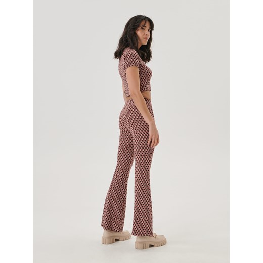Sinsay - Spodnie flare high waist - czarny Sinsay S okazyjna cena Sinsay