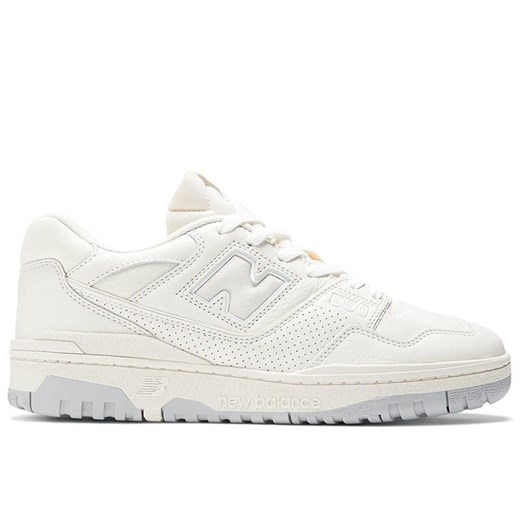 Buty New Balance BB550PWD - białe ze sklepu streetstyle24.pl w kategorii Buty sportowe męskie - zdjęcie 161854305