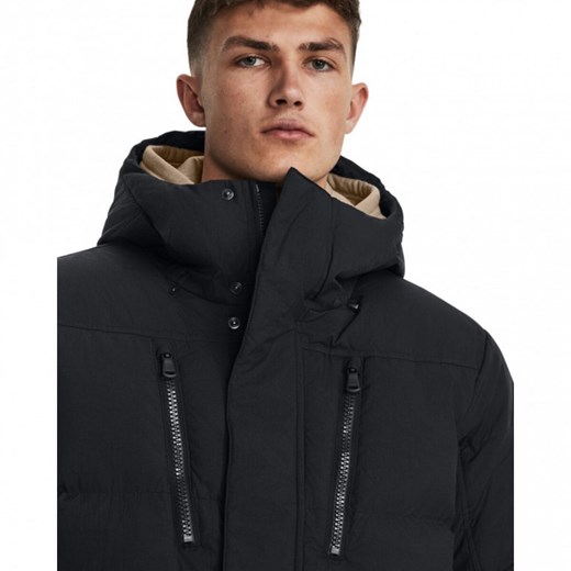 Męska kurtka z puchem naturalnym Under Armour ColdGear Infrared Down Crinkle Jacket - czarna ze sklepu Sportstylestory.com w kategorii Kurtki męskie - zdjęcie 162032537