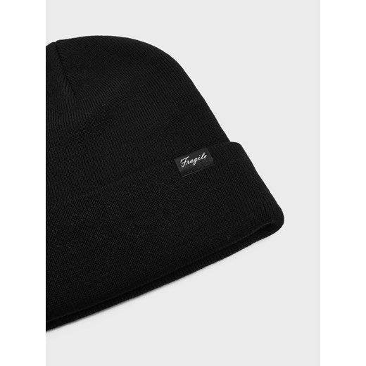 Czapka beanie z naszywką Fragile czarna - Czarny House M/L House