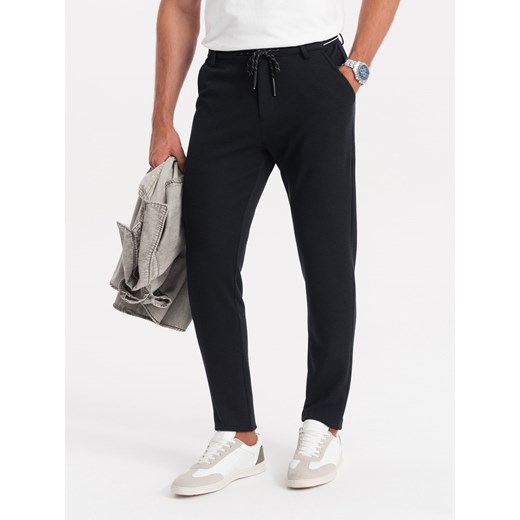 Dzianinowe spodnie męskie z gumką w pasie - czarne V4 OM-PACP-0116 ze sklepu ombre w kategorii Spodnie męskie - zdjęcie 162057867