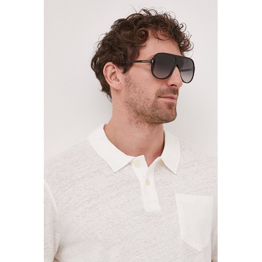 Tom Ford okulary przeciwsłoneczne męskie kolor czarny ze sklepu PRM w kategorii Okulary przeciwsłoneczne męskie - zdjęcie 162095728
