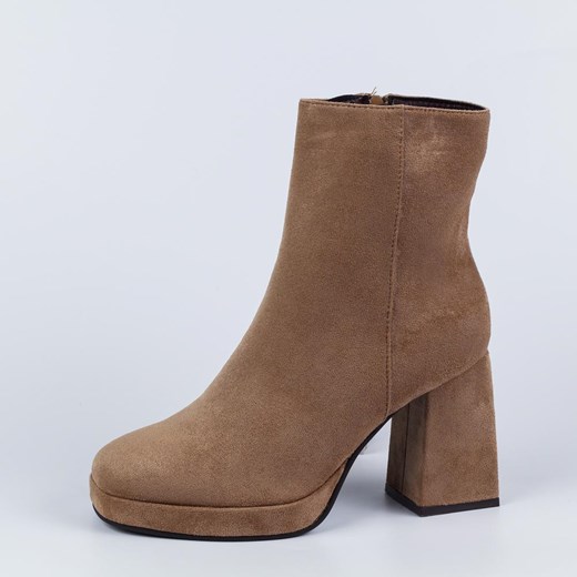 Beżowe zamszowe wysokie botki damskie na słupku JEZZI 2288-2 Jezzi 35 suzana.pl