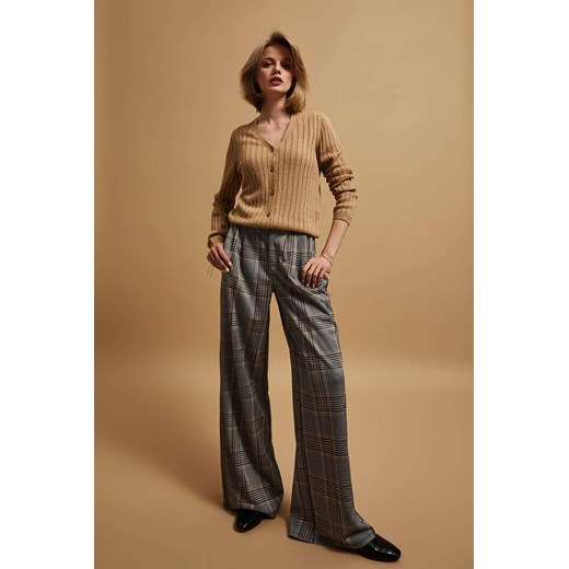 Spodnie w kratę z szerokimi nogawkami XS Moodo.pl