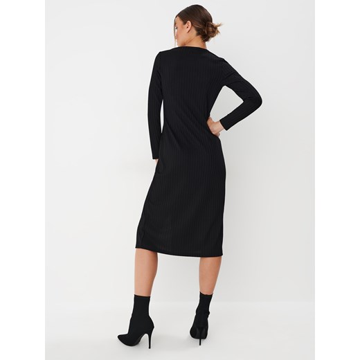Sukienka Mohito z długim rękawem z okrągłym dekoltem elegancka 