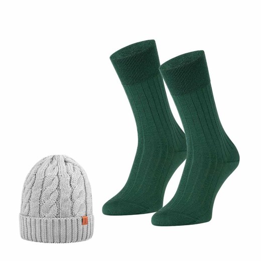 Elegancki zestaw szara czapka zielone skarpetki wełna merino ze sklepu Estera Shop w kategorii Czapki zimowe męskie - zdjęcie 162300449