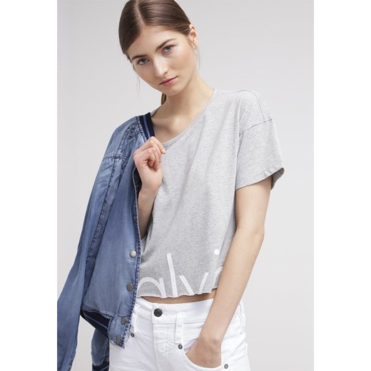 Calvin Klein Jeans TIBORAN Tshirt z nadrukiem light grey heather zalando niebieski dżersej