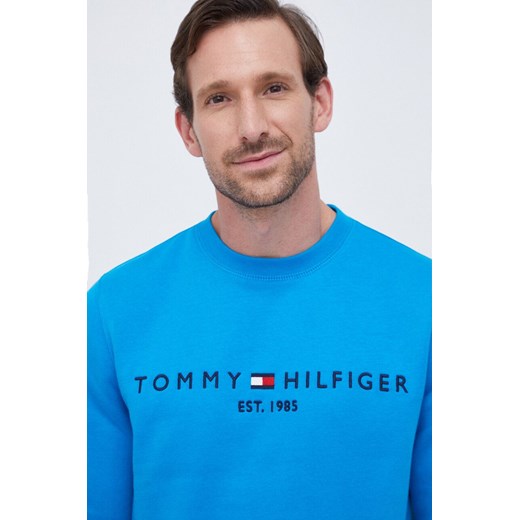 Niebieska bluza męska Tommy Hilfiger w stylu młodzieżowym