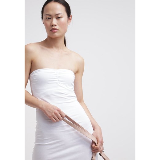 Zalando Essentials Sukienka z dżerseju white zalando rozowy bez wzorów/nadruków