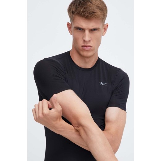 Reebok t-shirt treningowy Compression kolor czarny gładki ze sklepu ANSWEAR.com w kategorii T-shirty męskie - zdjęcie 162574177