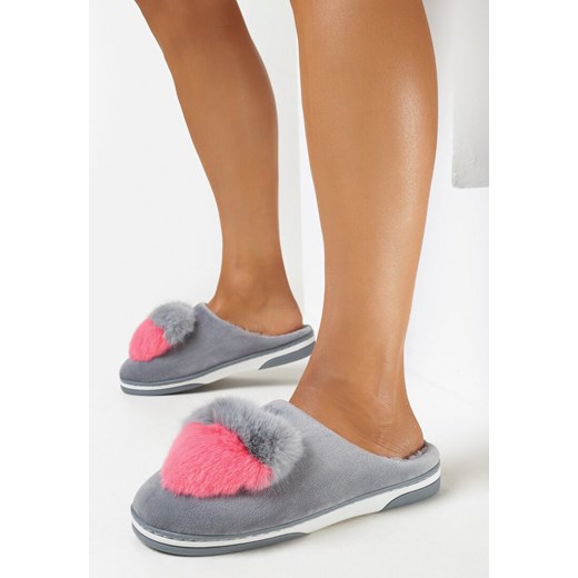 Szare Kapcie z Futrzanym Pomponem Mabira 38-39 promocja born2be.pl