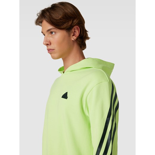 Bluza z kapturem i paskiem w kontrastowym kolorze Adidas Sportswear XL okazja Peek&Cloppenburg 