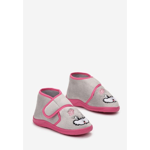 Kapcie dziecięce Born2be 