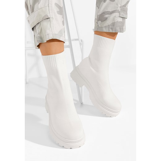 Białe botki płaskie z elastyczną cholewką Liveto Zapatos 37, 38, 39, 40 wyprzedaż Zapatos