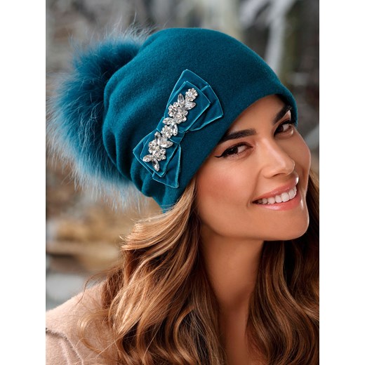 Niebieska czapka z pomponem i ozdobną kokardą L'AF Firen ze sklepu Eye For Fashion w kategorii Czapki zimowe damskie - zdjęcie 162901065